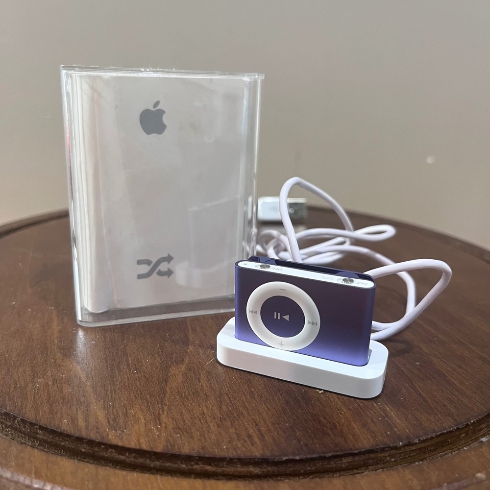 Apple iPod Shuffle 2nd Gen 1GB Purple Vtg MP3 Player MB233LL/A Y2K Retro Tech